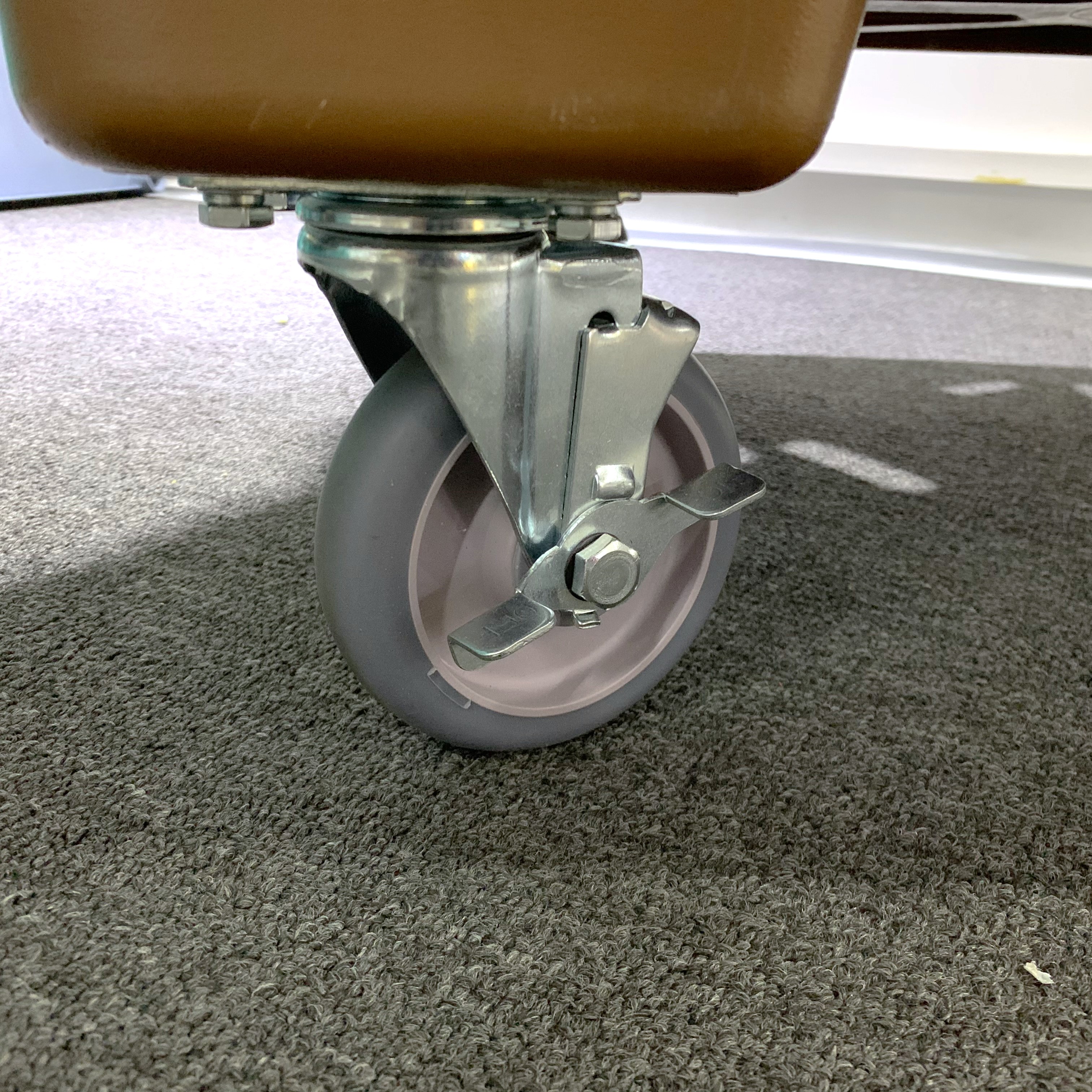 Plastic Adjustable Dish Caddy with Wheels